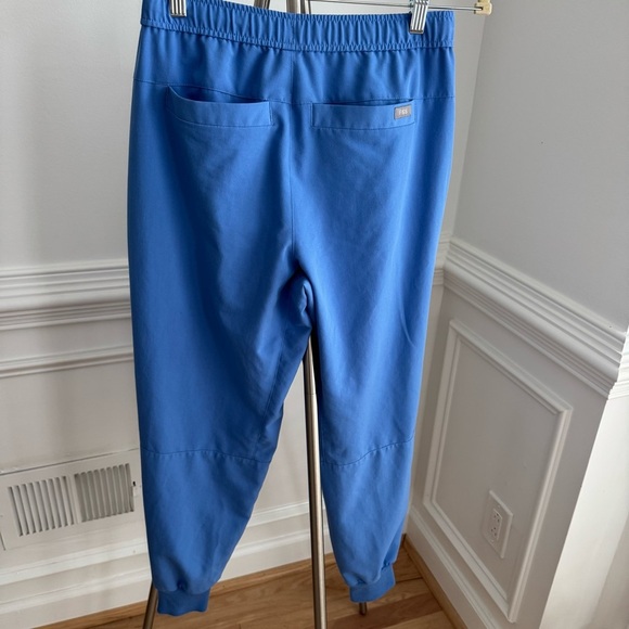 Figs Royal Blue Scrubs Joggers Size XS/S - Picture 2 of 5